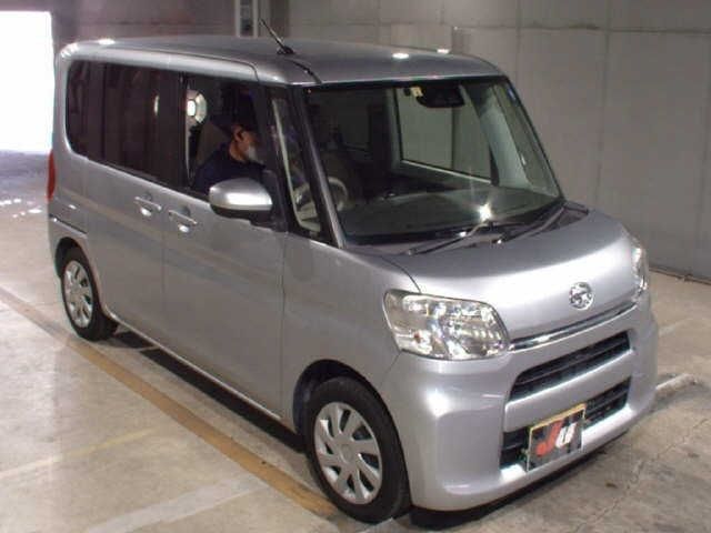 3080 DAIHATSU TANTO LA600S 2018 г. (JU Fukuoka)