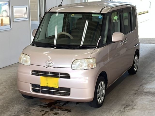 9502 DAIHATSU TANTO L375S 2012 г. (KCAA Fukuoka)