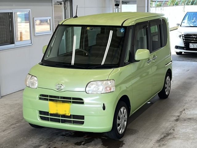 9518 DAIHATSU TANTO L375S 2013 г. (KCAA Fukuoka)