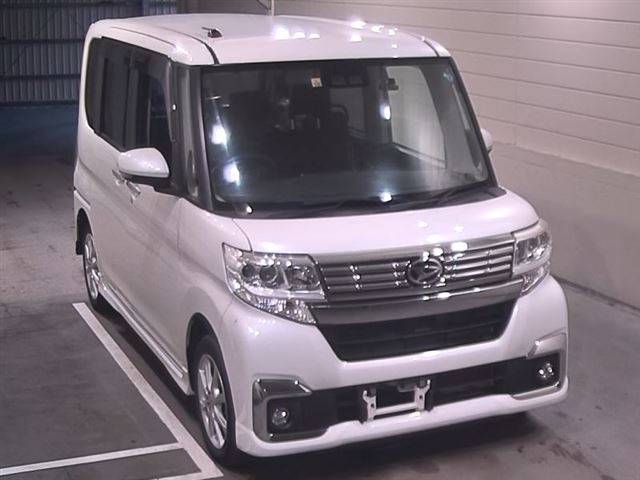 4064 DAIHATSU TANTO LA610S 2018 г. (SAA Sapporo)