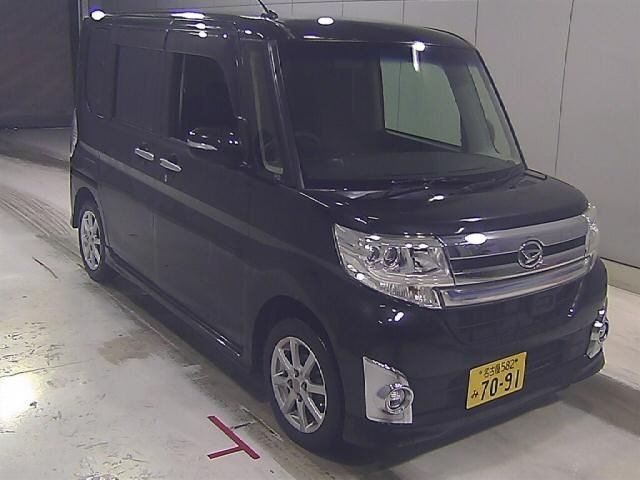 55024 DAIHATSU TANTO LA600S 2015 г. (Honda Nagoya)