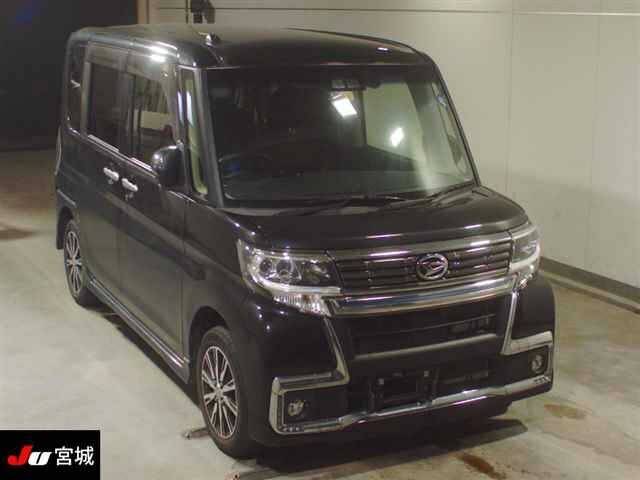 6205 DAIHATSU TANTO LA610S 2019 г. (JU Miyagi)