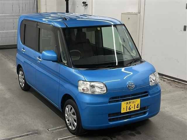 65073 DAIHATSU TANTO L385S 2012 г. (MIRIVE Saitama)