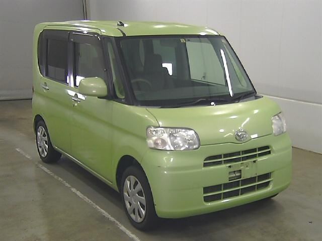 69011 DAIHATSU TANTO L375S 2012 г. (Honda Kyushu)