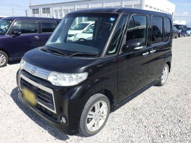 70017 DAIHATSU TANTO L375S 2011 г. (TAA Minami Kyushu)