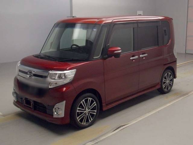 70118 DAIHATSU TANTO LA600S 2014 г. (TAA Shikoku)