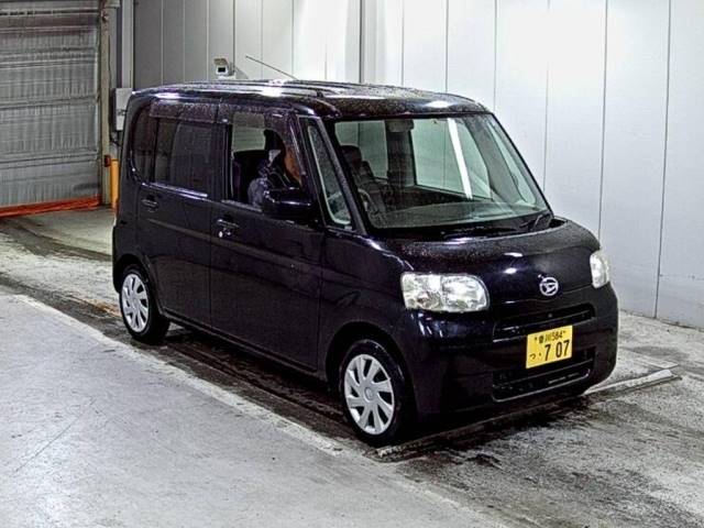 8024 DAIHATSU TANTO L375S 2011 г. (LAA Shikoku)