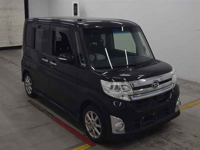 50684 DAIHATSU TANTO LA600S 2015 г. (MIRIVE Osaka)