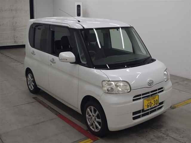 50501 DAIHATSU TANTO L375S 2010 г. (MIRIVE Osaka)