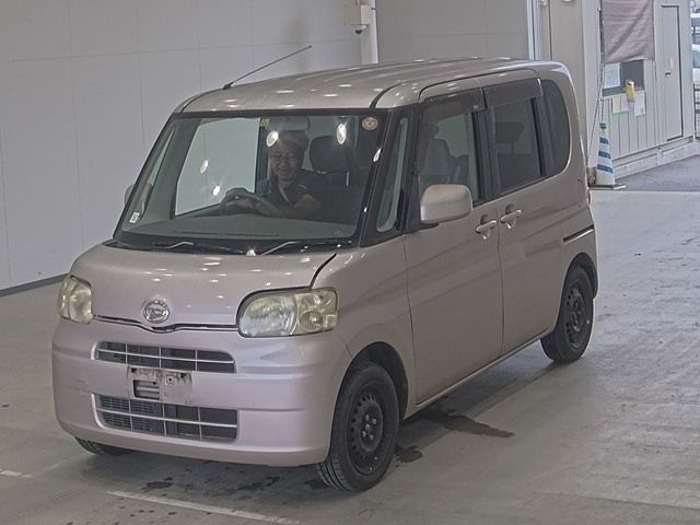 35 DAIHATSU TANTO L375S 2010 г. (ARAI Oyama)