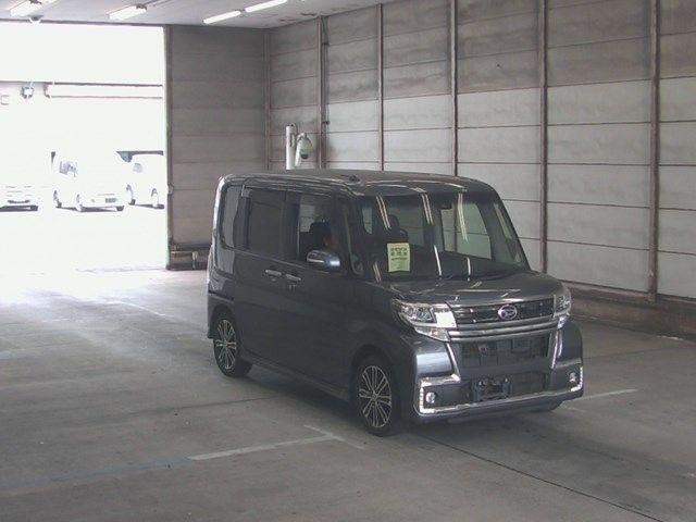 2555 DAIHATSU TANTO LA600S 2016 г. (ARAI Bayside)