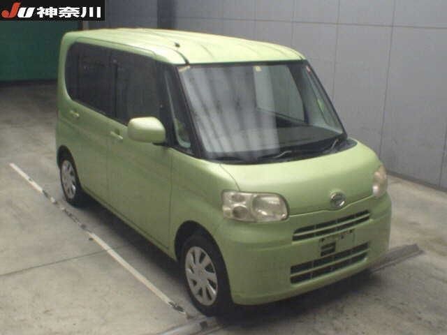 6447 DAIHATSU TANTO L375S 2011 г. (JU Kanagawa)