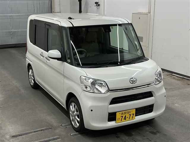 587 DAIHATSU TANTO LA600S 2015 г. (MIRIVE Saitama)