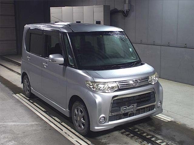 70306 DAIHATSU TANTO L375S 2011 г. (JU Gifu)