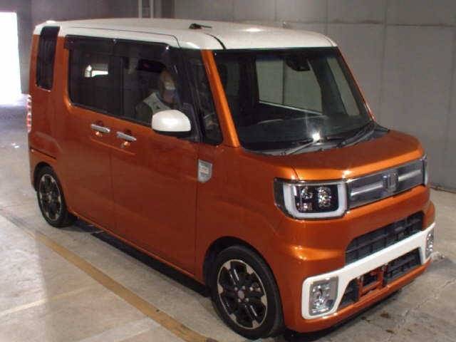 3022 DAIHATSU WAKE LA700S 2017 г. (JU Fukuoka)