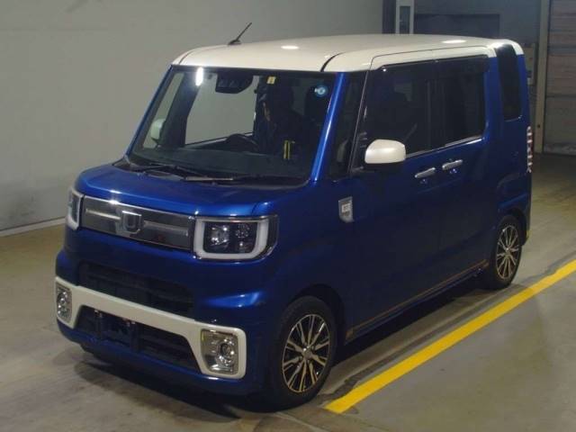 3031 DAIHATSU WAKE LA700S 2018 г. (TAA Yokohama)