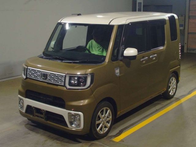 3170 DAIHATSU WAKE LA700S 2014 г. (TAA Yokohama)