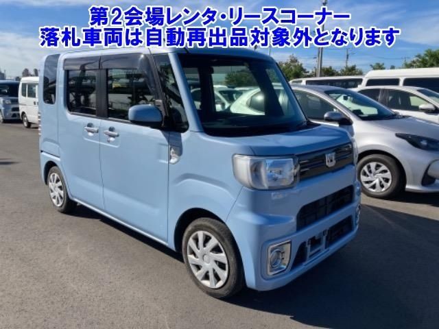 60121 DAIHATSU WAKE LA700S 2016 г. (ARAI Bayside)