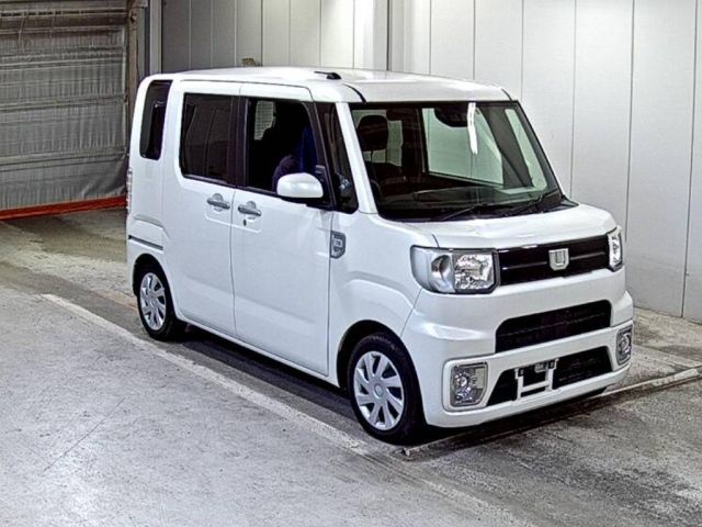 5109 DAIHATSU WAKE LA700S 2020 г. (LAA Shikoku)