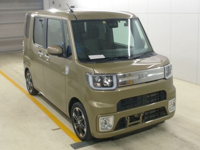 3074 DAIHATSU WAKE LA700S 2020 г. (NAA Nagoya)