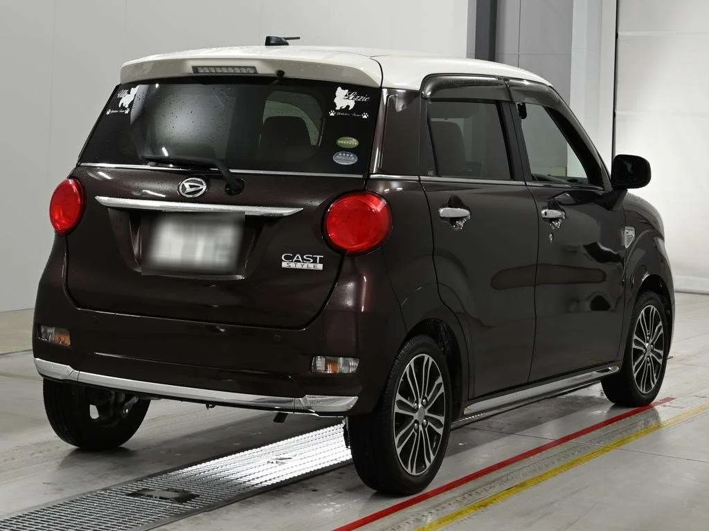 Daihatsu Cast LA250S 2021