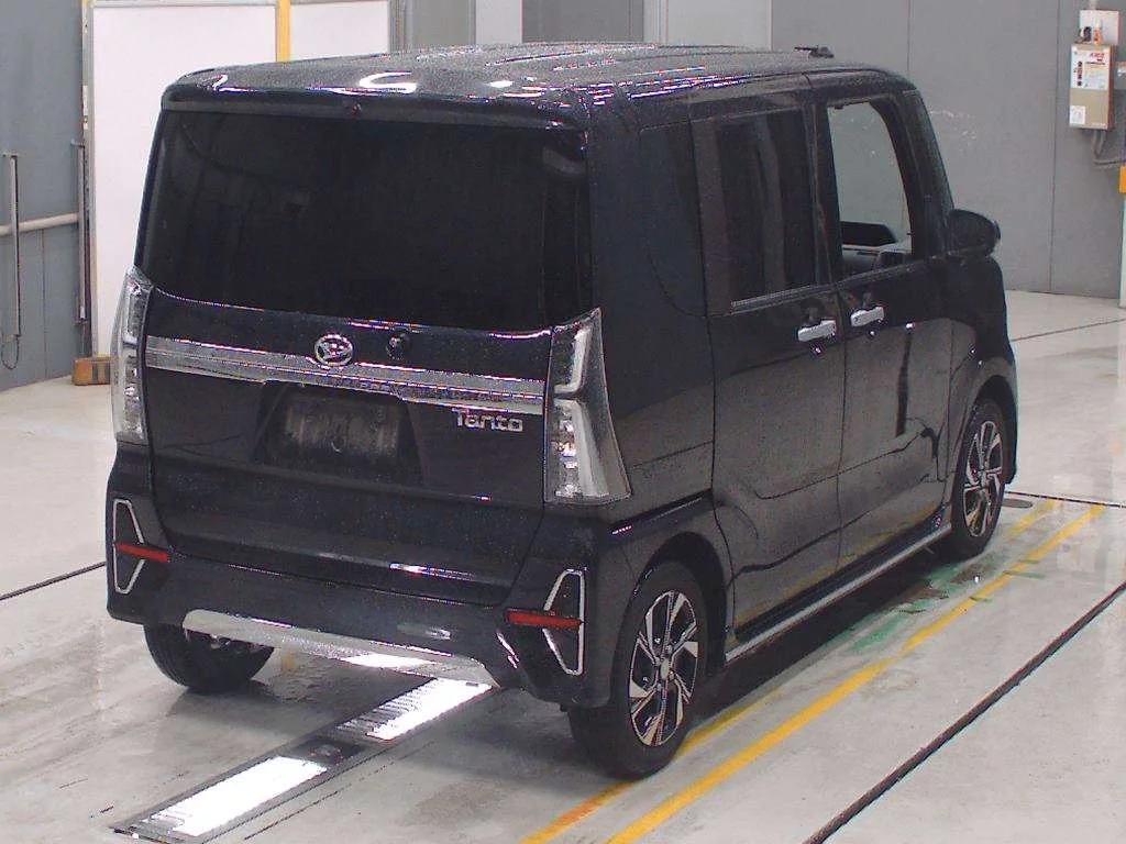 Daihatsu Tanto LA650S 2020