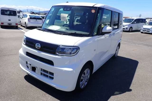 Daihatsu Tanto LA650S 2020