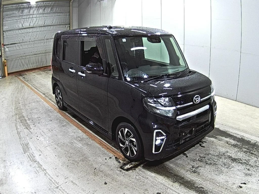 Daihatsu Tanto LA650S 2020