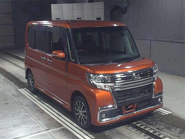 120 Daihatsu Tanto LA600S 2016 г. (JU Gifu)