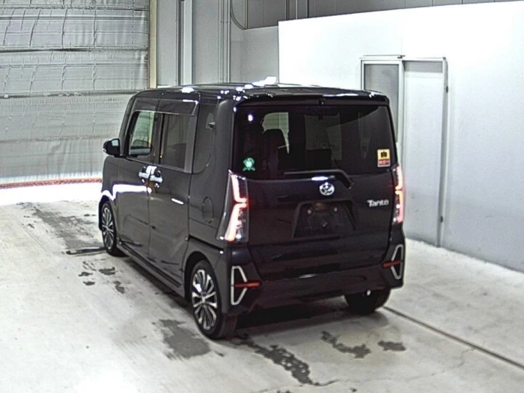 Daihatsu Tanto LA650S 2021