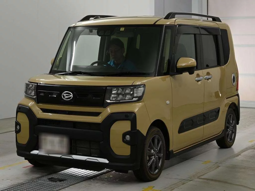Daihatsu Tanto LA650S 2023