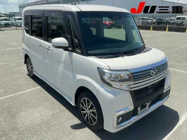 Daihatsu Tanto LA610S 2018
