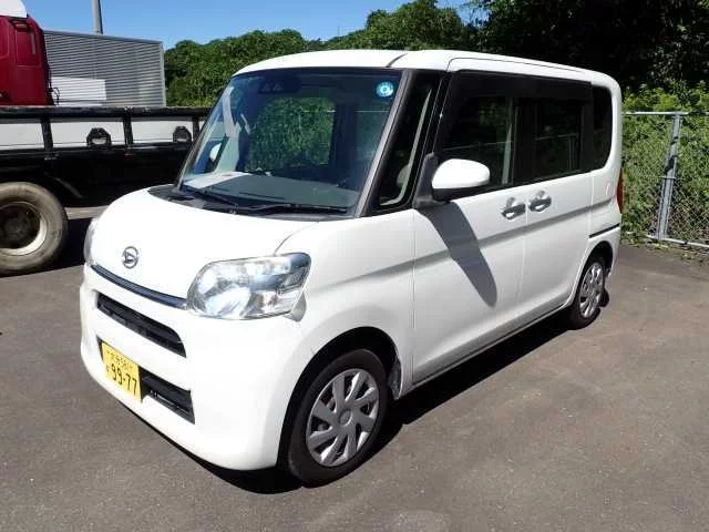 Daihatsu Tanto LA610S 2018