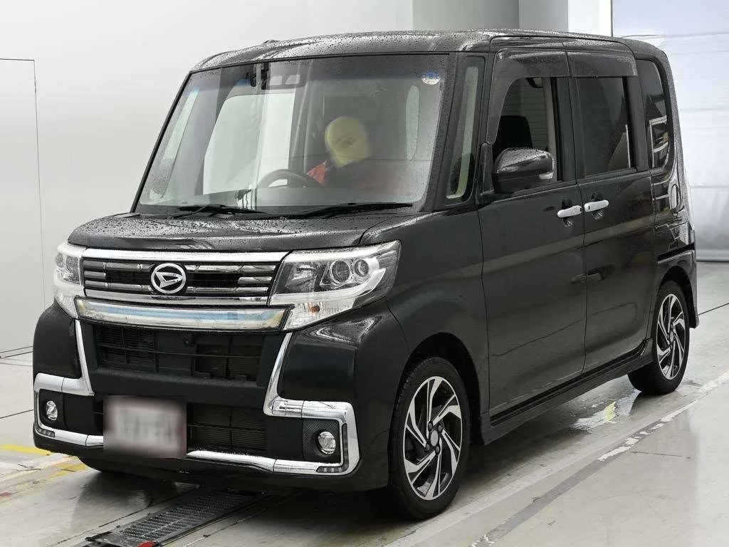 Daihatsu Tanto LA600S 2019