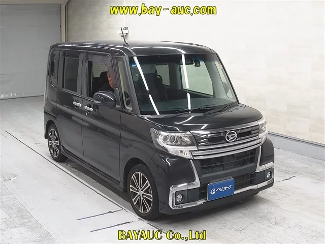 Daihatsu Tanto LA600S 2018