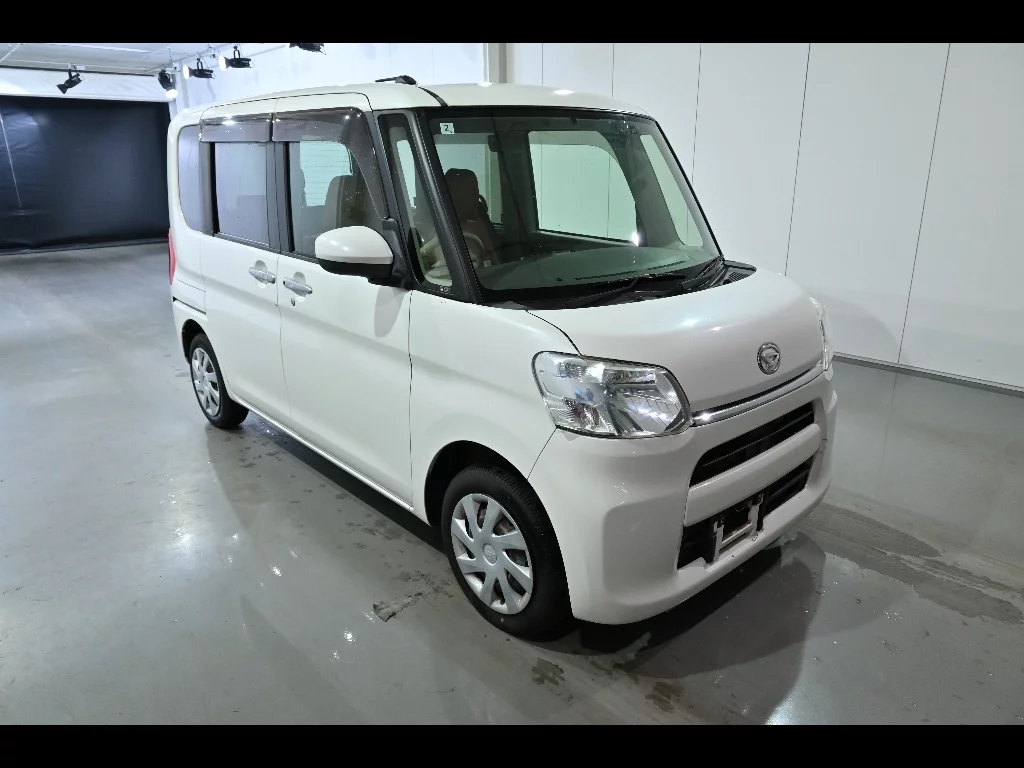 Daihatsu Tanto LA600S 2018