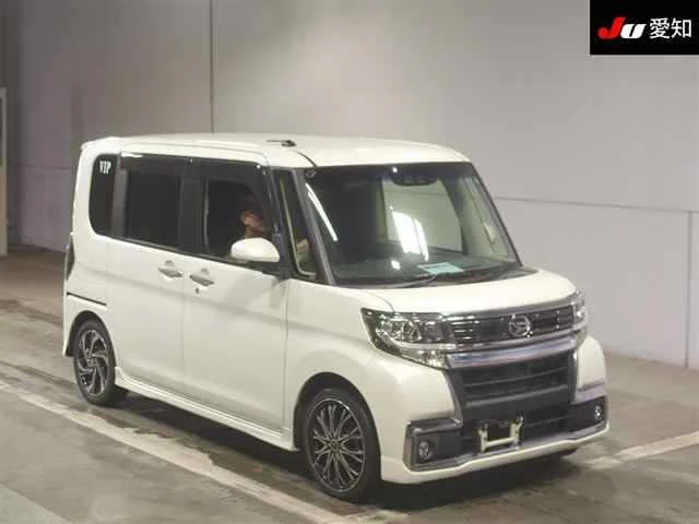 Daihatsu Tanto LA600S 2019