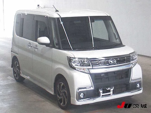 Daihatsu Tanto LA600S 2019