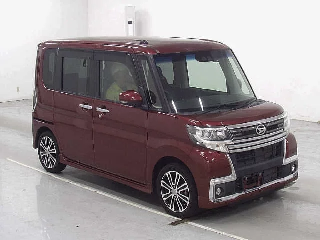 Daihatsu Tanto LA600S 2019