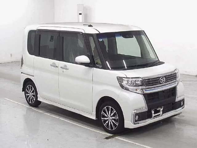 Daihatsu Tanto LA600S 2019