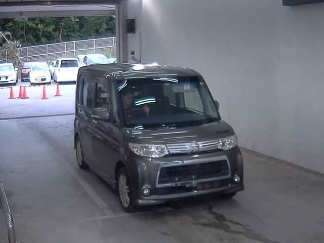 232 Daihatsu Tanto L375S 2012 г. (JU Okinawa)