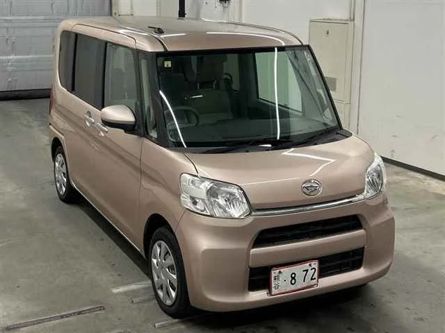 Daihatsu Tanto LA600S 2018