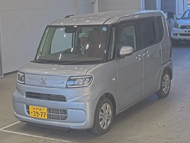 Daihatsu Tanto LA650S 2020