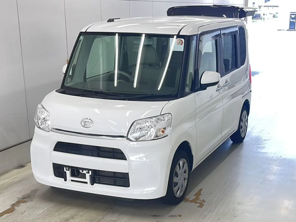 Daihatsu Tanto LA600S 2019
