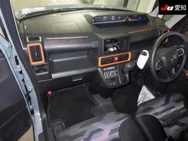 Daihatsu Tanto LA650S 2025