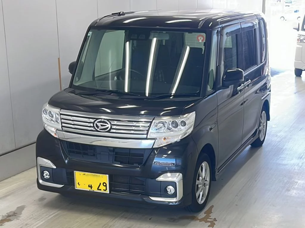 Daihatsu Tanto LA600S 2018