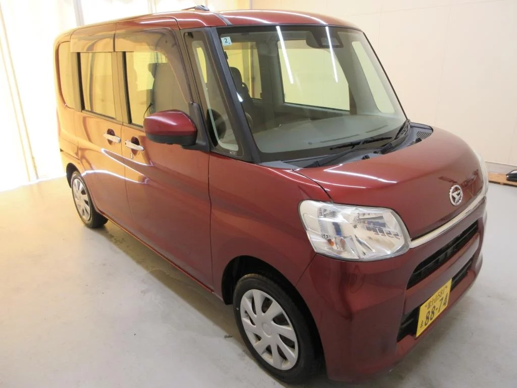 Daihatsu Tanto LA600S 2018