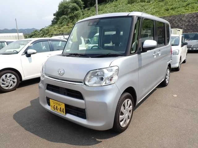 Daihatsu Tanto LA600S 2019