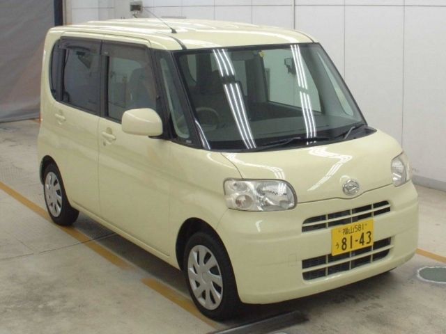 3002 Daihatsu Tanto L375S 2011 г. (NAA Osaka)