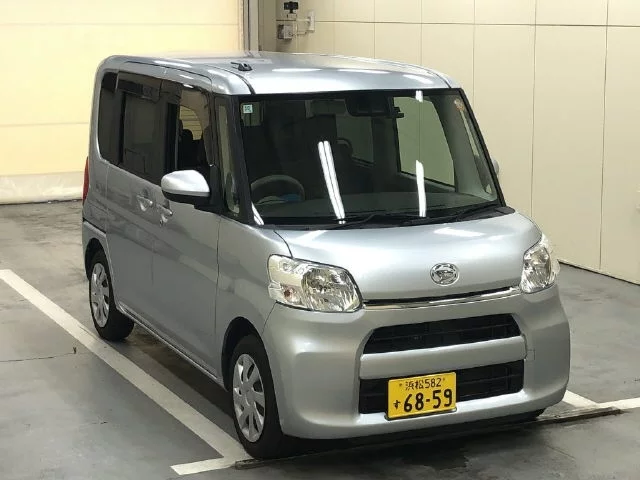 Daihatsu Tanto LA600S 2018